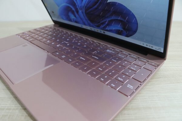 15.6-inch flip screen laptop - Image 4